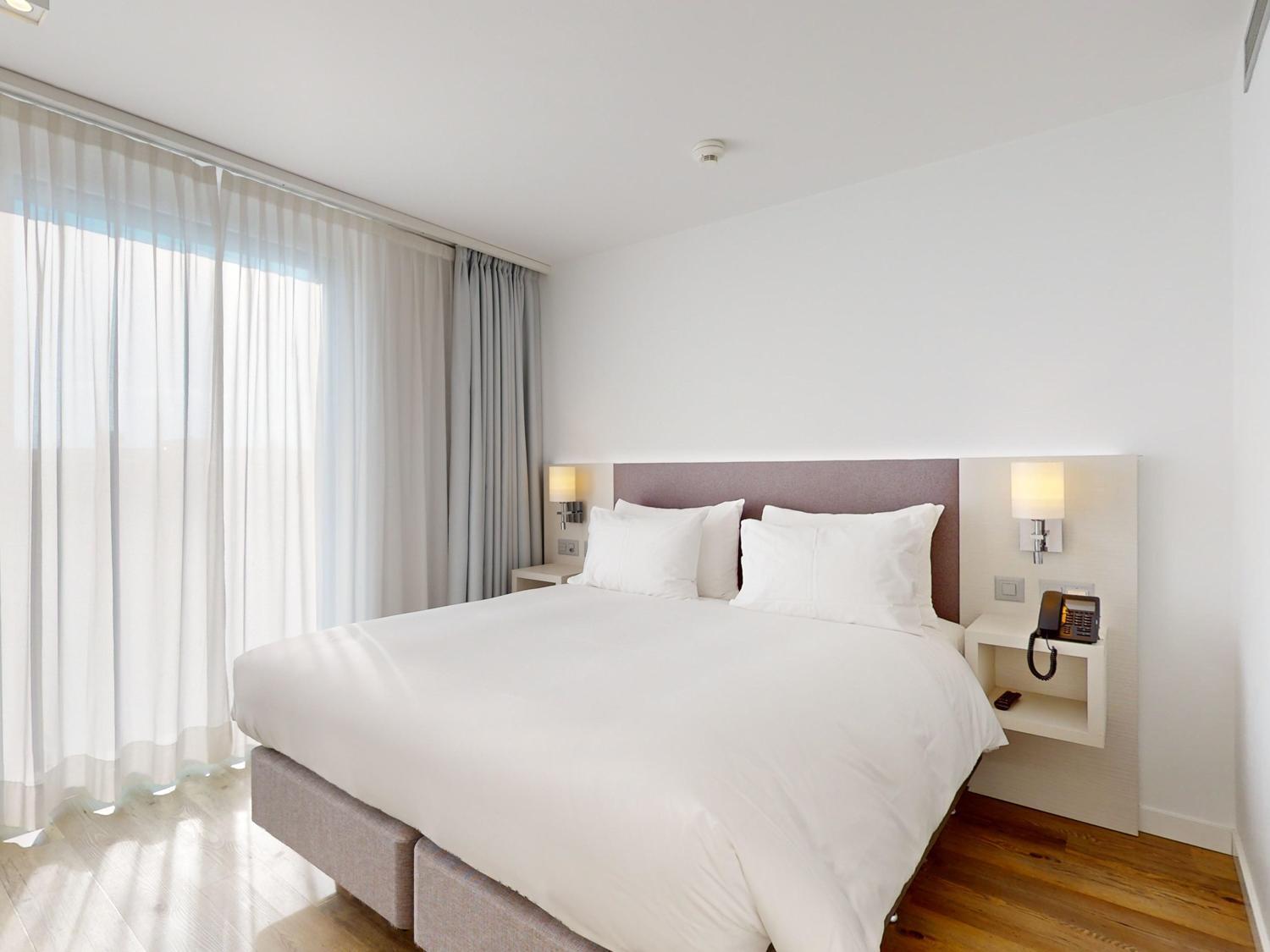 Nonanteneuf Appart Hotel Vevey - Contactless Check-In Buitenkant foto